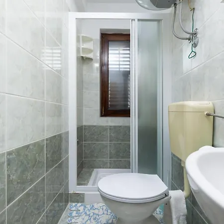 Appartement With Terace Miranda *