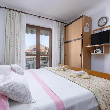 Appartement With Terace Miranda